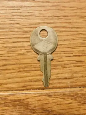 Was Used By All Maxwell And Allen 31- 54 Early Ignition Key #3