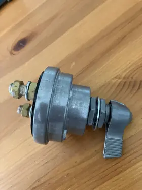 T012010W AMERICAN Battery Disconnect Switch High #3