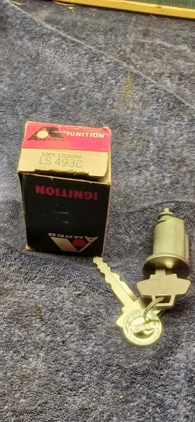 LS-493C AMPCO Nos Ignition Lock Cylinder Keys Ford Lincoln