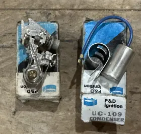XRE-38-33V BENDIX Nos Ignition Contact Set Condenser