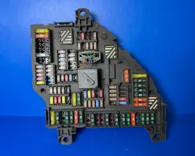 61-14-9-151-322 BMW Rear Power Distribution Fuse Box 750LI