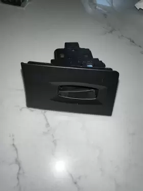 695471913 BMW Ignition Lock Housing E90