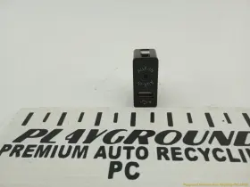 699.BM1I03 BMW Usb Plug Port Socket Z4 E85