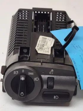 699.BM1I04 BMW Headlamp Switch Z4