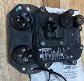 010-545-59-32 BOSCH Benz Engine Ignition Control 190E 400 #2