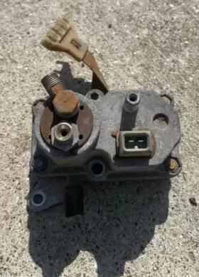 0438140036 BOSCH Porche Fuel Heating Regulator 928
