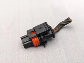 1928403137 BOSCH Benz Injector Connector Mercedes Fiat Ford