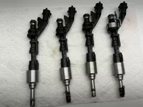 8W93-9F593-AD BOSCH Fuel Injectors Land Jaguar Rover #2