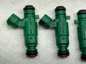 9260930004 BOSCH Fuel Injector Hyundai Tuscon #2