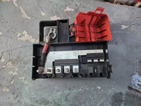 699.GM6217 CADILLAC Junction Block Battery Escalade