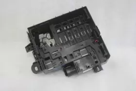 699.GM6320 CADILLAC Battery Fuse Box Block CT5 #2