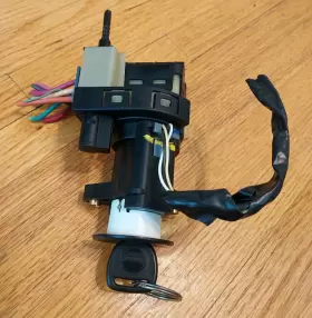 22670487 CHEVROLET Ignition Switch Solenoid Lock Cylinder Key #2