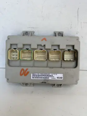 04692244AB CHRYSLER Town Body Control Module Dodge Caravan