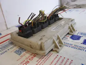 P04692042AD CHRYSLER Body Control Module Bcu Bcm Box Pacifica #3