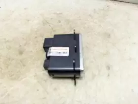 68289895AA DODGE Sd Usb Port Media Hub Durango #2