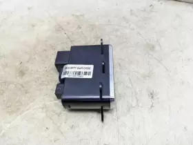 68289895AA DODGE Sd Usb Port Media Hub Durango #3