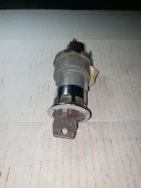 414-SR01L1005 FORD Ignition Switch