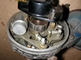 00M-12127-H FORD Points Distributor Flathead #3
