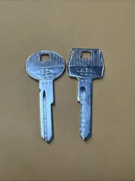 1761LP FORD Key Blank Set Nos Lincoln Continental