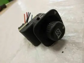 699.FD8C05 FORD Rear View Mirror Switch Escape
