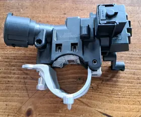 9L82-3511-A FORD Ignition Lock Housing Escape Focus