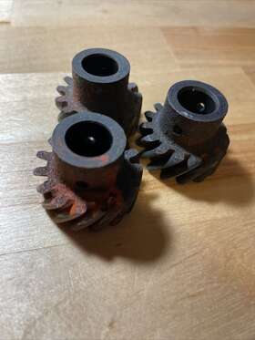 C2OZ1230A FORD Hipo Distributor Gear 302 Boss