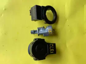 DS7T-15607-BB FORD Steering Electric Ignition Switch Lock Key