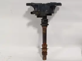 606.FD8E07 FORD TRUCK Expediton Distributor