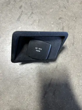F250SD FORD TRUCK Front Dash Power Outlet Plug