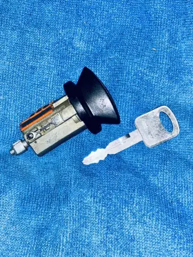 XL24-LLA127-AA FORD Ignition Lock Cylinder Key