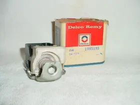 1995195 GENERAL MOTORS Nos Delco Headlight Switch Gs Buick Gm
