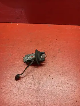 25832352 GENERAL MOTORS Ignition Lock Cylinder Key Gm