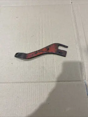 3271350 GENERAL MOTORS Ignition Top Shield Bracket C3 Gm