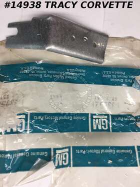 330521 GENERAL MOTORS Nos Spark Plug Rear Shield Bracket Gm