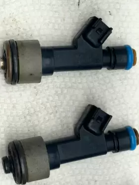 12602480 GM Fuel Injector Sky Chevy Pontiac Saturn Malibu #3