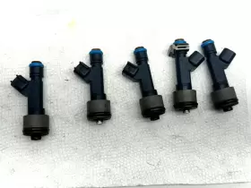 12602480 GM Fuel Injector Sky Chevy Pontiac Saturn Malibu