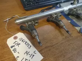 12618333 GM Fuel Injection Rail Injectors Chevrolet Gmc #2