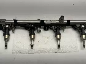 12677814 GM Left Driver Front Fuel Rail Injectors Gmc Yukon #2