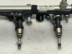 12677814 GM Left Driver Front Fuel Rail Injectors Gmc Yukon #3
