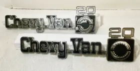 140-17454-27106 GM Fender Emblems