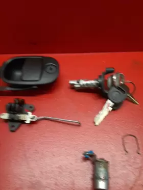 19240043 GM Ignition Lock Cylinder Key Set Chevrolet #2