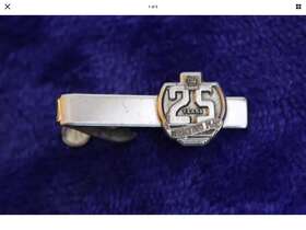 DE4LRAY GM General Tie Clasp Badge Buick Olds Cadillac Chevy