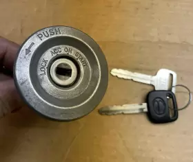 381246 HINO Ignition Switch Lock Cylinder Keys #2