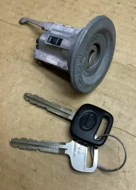 381246 HINO Ignition Switch Lock Cylinder Keys