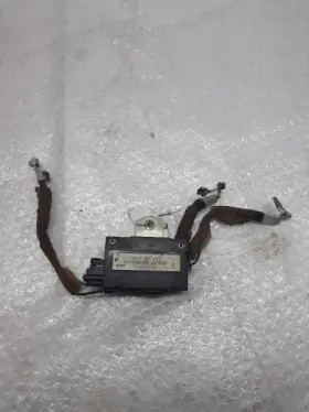 699.HO1M06 HONDA Antenna Amplifier Module Door Accord