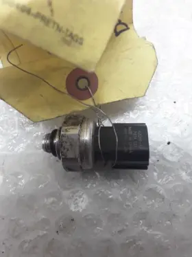 42CP8-12 HYUNDAI Air Conditioning Pressure Sensor Switch #3