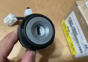 81900-J9B00 HYUNDAI Ignition Lock Cylinder Key Venue Kona #3