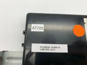 95400-3Q010 HYUNDAI Center Dash Body Control Module Unit Bcm #2