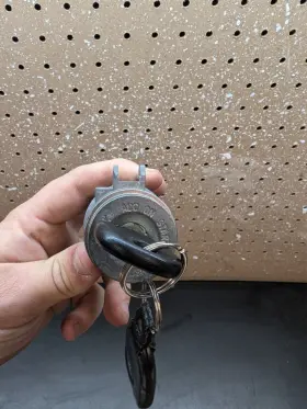 IWK-50898 HYUNDAI Ignition Control Switch Key #3