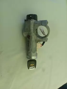 US-357 INFINITI QX4 Ignition Switch Key #2